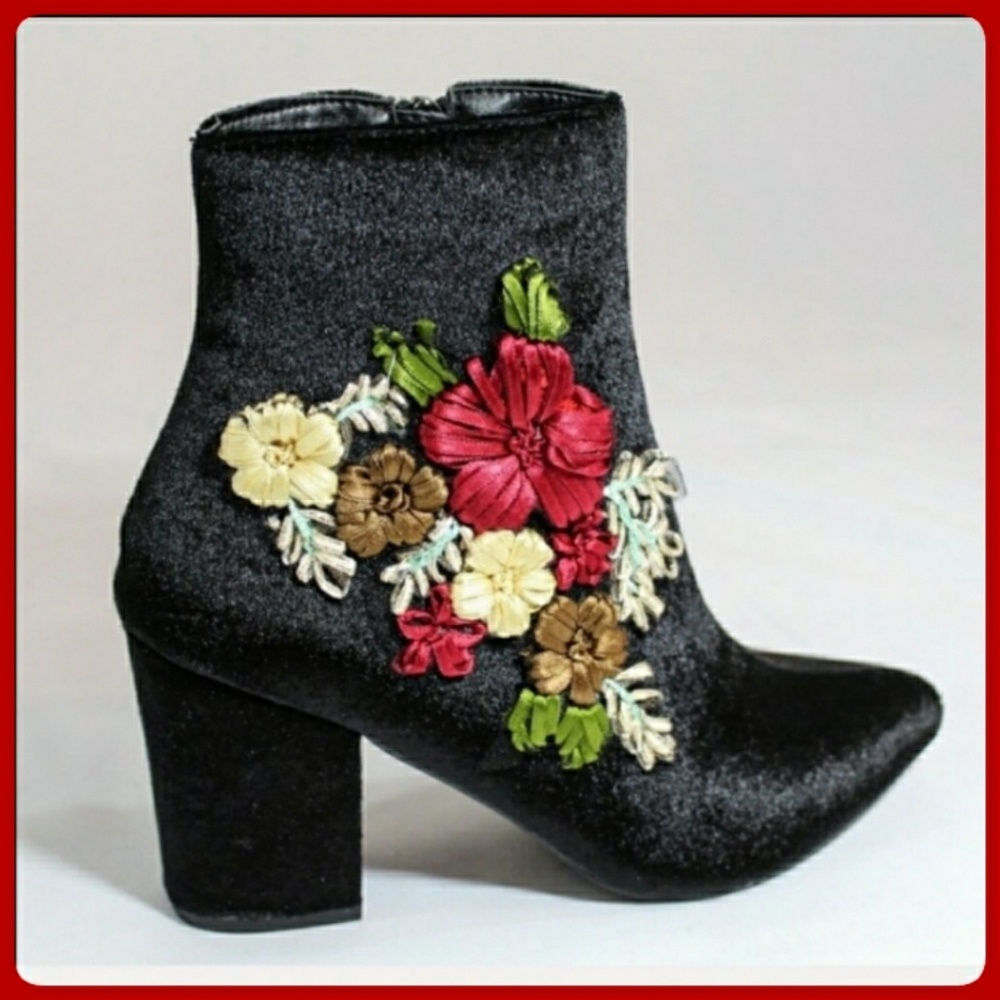 Booties Embroidered Black Crushed Velvet NIB